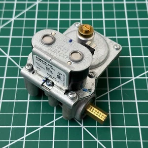Frigidaire Trockner Gasventil 145493-000 WE14X207 5303207409 131180700 - Bild 1 von 2