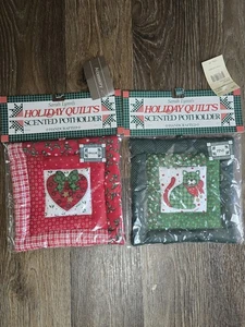 2 Stück Sarah Lynn’s Holiday Quilts duftende Topflappen Zimt & Kiefer - Bild 1 von 4