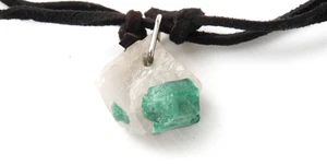 Colombian Emerald Natural Rock & Crystal Pendant 6.10 Grs Silver Muzo Mines - Picture 1 of 20