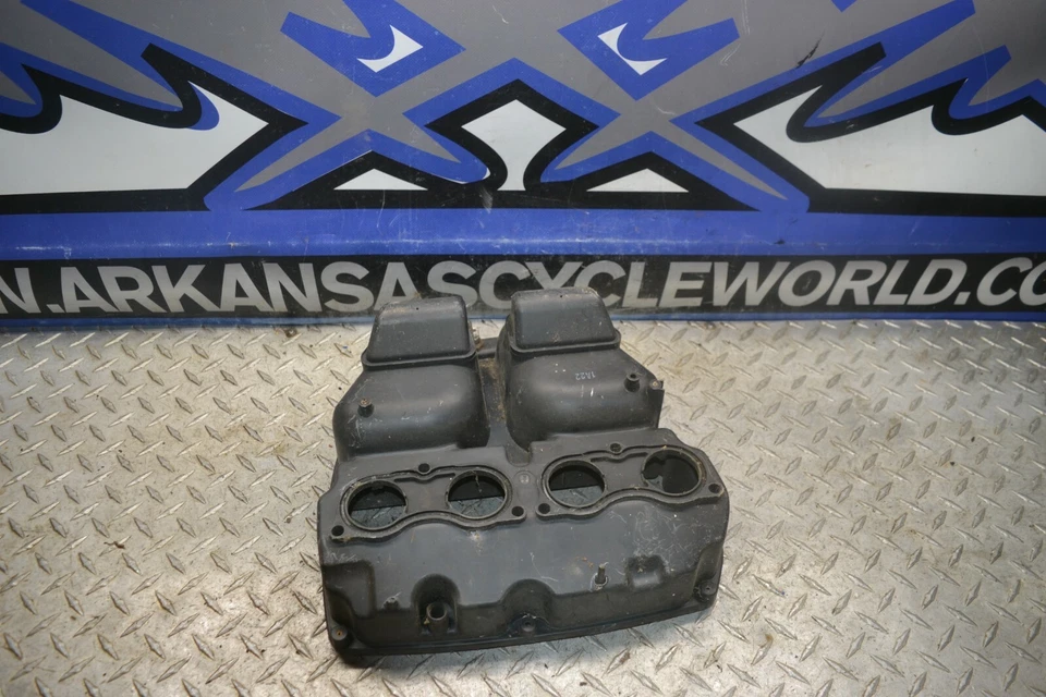 MOTOR R3-3 CAJA DE AIRE BASE INFERIOR 01 HONDA CBR600 CBR 600 F4i BICICLETA ENVÍO GRATUITO A EE. UU. Foto 1 de 4