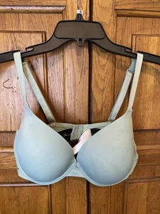 Sujetador verde push-up Victoria’s Secret ROSA Wear Everywhere talla 36D - Imagen 1 de 11