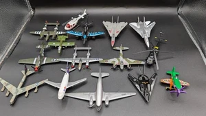 Vintage & Modern Druckguss & mehr Spielzeug Flugzeuge & Hubschrauber Posten von 15 Fahrzeugen  - Bild 1 von 7