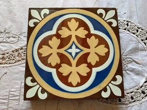 One Reclaimed Antique 6" x 6" Hereford Victorian Encaustic Tile Décor (EBZ210) - Picture 1 of 5