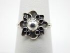STERLING SILVER 925 BEAD CENTER FLOWER BAND RING SIZE 5.5