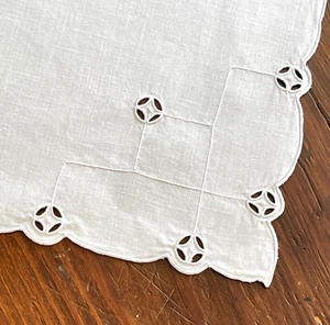 8 Vintage Art Deco Hand Embroidered Linen Napkins YY520 - Picture 1 of 5