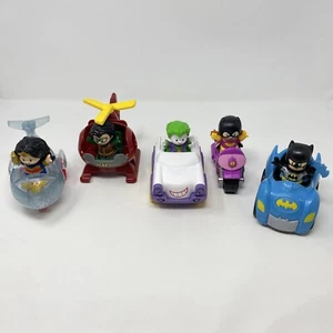 Fisher Price DC Super Friends Little People Vehicles & Figures Complete Set - Picture 1 of 11