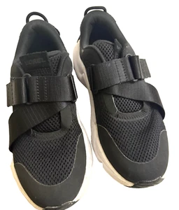 Sorel Kinetic RNEGD Sneakers Athletic Shoes Size 6.5 Black & White Hook & Loop - Picture 1 of 9