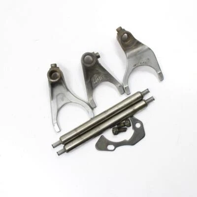 Yamaha YZF R6 2003 motor transmisión horquillas de cambio de marchas Foto 1 de 4