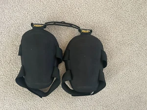 (2 Pack) AWP Ultra Light Knee Pads Comfort Fit for Flooring / Construction - Picture 1 of 2