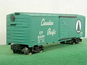 KMT CANADIAN PACIFIC 40ft SD GREEN BOX CAR O SCALE #81099 LN IN ORIGINAL BOX - Picture 1 of 12