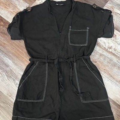 Mameluco de lino blanco y negro Zara  Foto 1 de 2