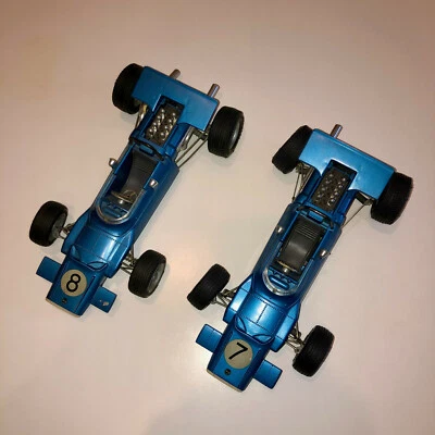 Schuco coppia Matra-Ford Formula 1, 1969, numero 1074, lunghezza 9½ pollici - Immagine 1 di 4