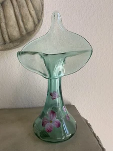 FENTON SEA GREEN TULIP HAND PAINTED VASE JACK IN PULPIT SIGNED 11” - Picture 1 of 11