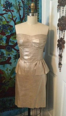 *REBECCA TAYLOR* Vestido ajustado peplum de cuero de cordero moteado dorado 4/6 $1395 Foto 1 de 4