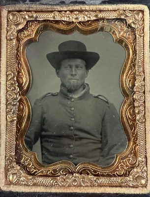 9th plate tintype of Civil War solder - Image 1 of 4