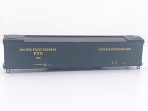 *READ* Micro Trains N Scale Pacific Fruit Express Refrigerator Box Car PFE 558 - Picture 1 of 12