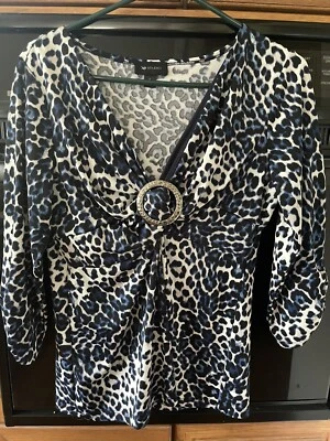 Blusa Top AB Studio Para Mujer L Azul y Blanco Look Leopardo Manga 3/4 Foto 1 de 3