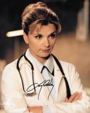 Teryl Rothery as Dr. Fraiser on Stargate SG-1 TV Autographed 8 x 10 Photo #1 NEW