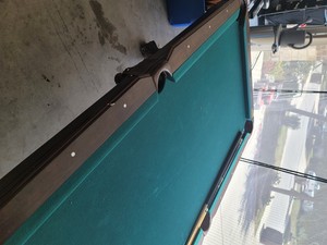 Classic Sport 1-1-32422-DS 87 inch Billiard Pool Table