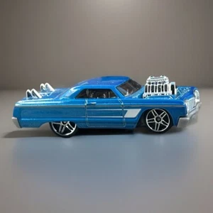 Hot Wheels 2018 '64 Chevy Impala Blue #58 TOONED 9/10 pressofuso 1/64 sciolto - Foto 1 di 11