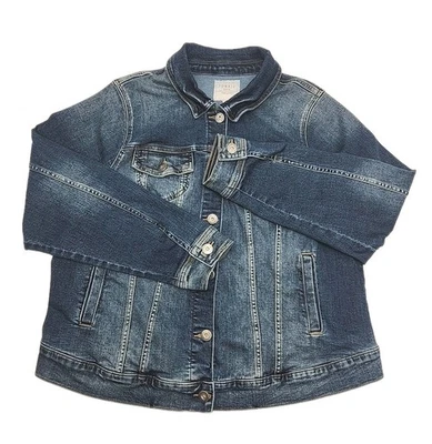 Chaqueta de mezclilla elástica Torrid 3 talla grande 3X corta lavado medio jean bolsillos con botones Foto 1 de 4