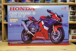 Magic Factory 1:9 1402 Honda CBR1000RR-R Fireblade SP. Neu-OVP - Picture 1 of 1