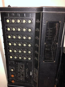 Yamaha EM-150, mezclador de 6 canales, amplificador de potencia, con reverberación de resorte y ecualizador, unidad vintage - Imagen 1 de 2