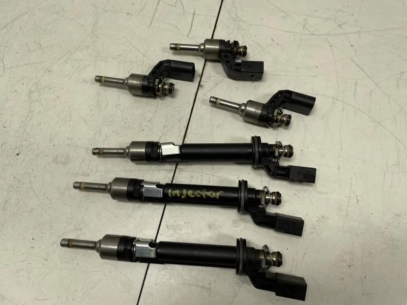 JUEGO DE 6 INYECTORES DE COMBUSTIBLE AUDI Q7 3.6 QUATTRO 2007 DE FÁBRICA Foto 1 de 4