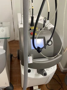 Quanta Laser Hair Removal Machine & Zimmer Cryo Kooling - Picture 1 of 3