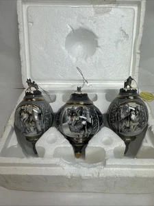 Bradford Editions Voices of the Wilderness Wolves Porcelain Ornaments Set Of 3 - Picture 1 of 17
