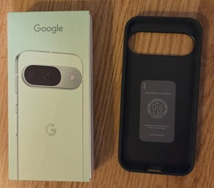 Google Pixel 9 128GB Wintergreen inkl. Spigen Thin Fit Zubehörpaket, NEUWERTIG - Bild 1 von 7