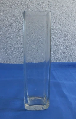 Transparente quadratische Glasvase, ca. 23 cm hoch - sehr gut erhalten - Bild 1 von 4