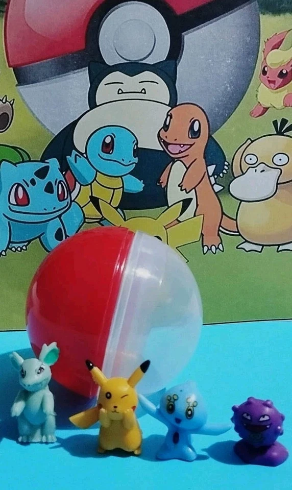 Palline a sorpresa 250 pezzi - Gusci Gadget per Distributori di palline Pokemon  - Immagine 1 di 1