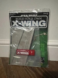 1/18 SCALE DEAGOSTINI BUILD YOUR OWN X-WING FIGHTER STAR WARS ISSUE 7 - Picture 1 of 2