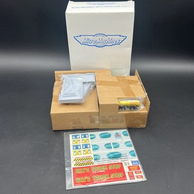 Micro Máquinas Rex's Truck Stop City SIN USAR Raro Avon Solo Pieza Galoob Foto 1 de 4