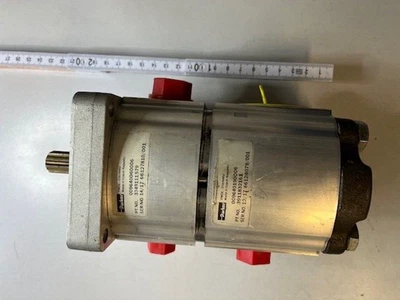 Pompe à engrenages hydraulique Parker PN 3349111579/3911832161 SAE A pump - Photo 1/4