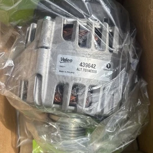 439642 VALEO Alternator for AUDI - Picture 1 of 5