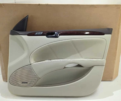 New OEM genuine Buick RH Front Door Trim Panel 2006-2011 Lucerne Shale 20938186 - Image 1 of 4