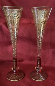 (2) Pier 1 Imports P1C8 Fluted Champagne Glasses Set Gold Scrolls Trim Red Stem - Picture 1 of 9