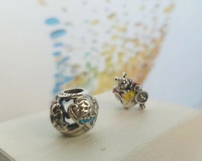 Juego de 2 Dijes Pandora Alicia en el País de las Maravillas y Conejo Blanco Esmalte Mixto Foto 1 de 3