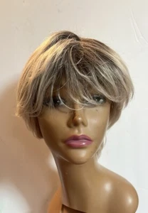 Peluca sintética corta de mujer rubia negra ombre en capas cortas - Imagen 1 de 5