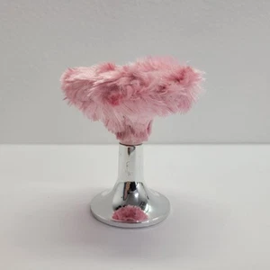 BRATZ DOLL PLAYSET FURNITURE RETRO PINK FUR STOOL FOOT REST 2003 - Picture 1 of 3