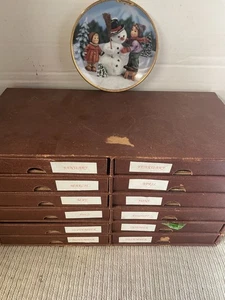 Vintage Bradford Exchange Hummel Season of Joy 11 mesi ottobre manca in ca - Foto 1 di 1