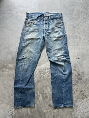 Levis Engineered Jeans Buckleback Tag W31 Actual 34x33 - Image 1 of 4