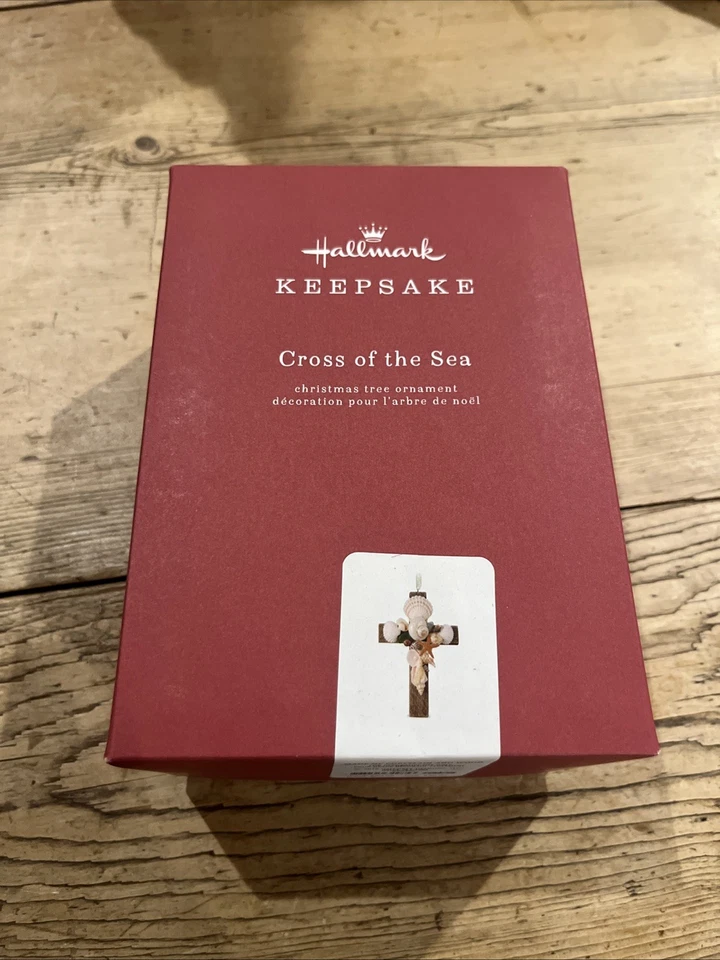 Hallmark Keepsake Christmas Ornament 2018 Year Dated Cross of The Sea Brand New — 第 1/1 张图片