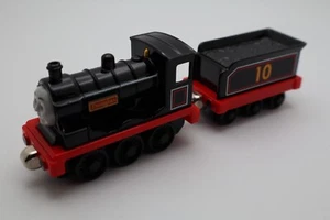 THOMAS THE TANK ENGINE - DOUGLAS WITH #10 CART - 2002 - LEARNING CURVE - Picture 1 of 18