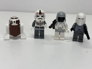 Lego Star Wars Lot of 4 Minifigures With Accessories Arms - Picture 1 of 15