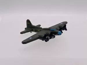 Micro Machines Military B-17 Flying Fortress Bomber Aircraft Galoob LGTI - Picture 1 of 5