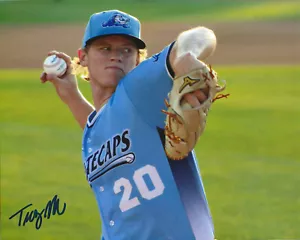 Foto 8x10 firmata Troy Melton IP 2023 West Michigan Detroit Tigers #12 Prospect! - Foto 1 di 1