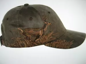 DRI-DUCK * WAXY-* DESIGN BUCK EMBROIDERED WITH RICHLY DETAILED NATURE SCENE - Picture 1 of 2